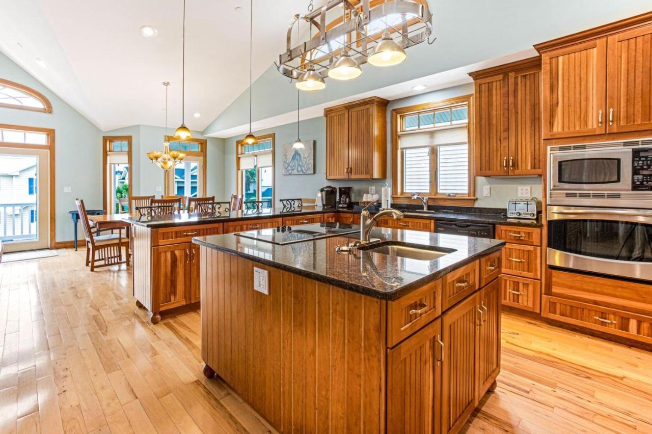 59 Captain'S View Tybee Island Exterior photo